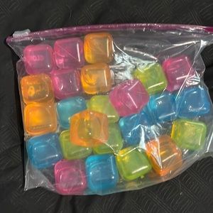 Reusable ice cubes